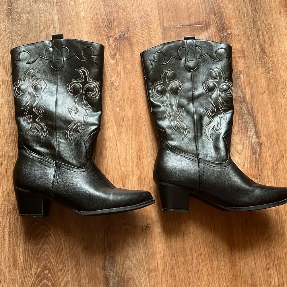 Women's Rodeo Boots - Classic Western Boots for Women size 10
